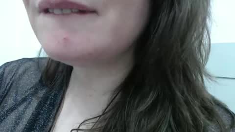 Snapshot of xprensesxx chatting on December 2025 10:05:01 PM xprensesxx online show from December 2025 10:05:01 PM