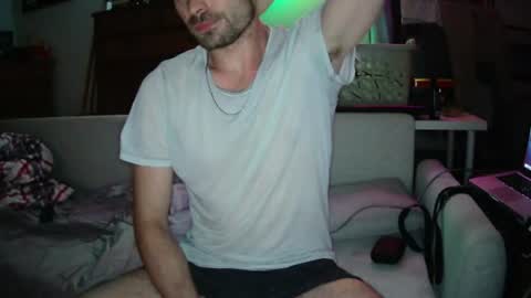 Snapshot of xsage98 chatting on July 2026 01:40:01 AM xsage98 online show from July 2026 01:40:01 AM