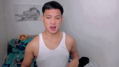 xsebastian19 online show from April 2026 07:49:01 PM