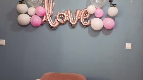 Snapshot of xsexycouples chatting on February 2025 12:09:01 AM AnnaMaee online show from February 2025 12:09:01 AM