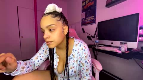 xStarGazingx online show from December 2025 07:17:01 AM