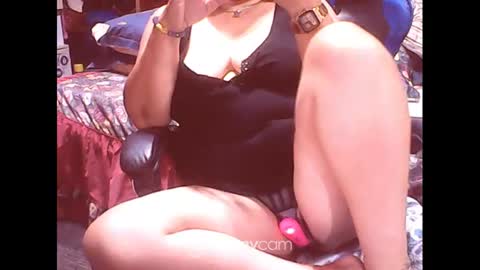 Snapshot of xsw33t_joy69x chatting on January 2025 09:59:01 PM joy online show from January 2025 09:59:01 PM