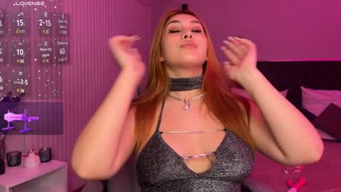 Snapshot of xtrahotx chatting on February 2025 01:22:01 AM Milana online show from February 2025 01:22:01 AM