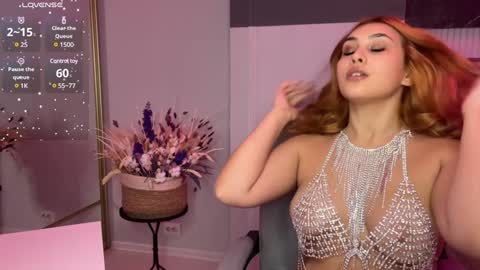 Snapshot of xtrahotx chatting on February 2025 01:11:01 AM Milana online show from February 2025 01:11:01 AM