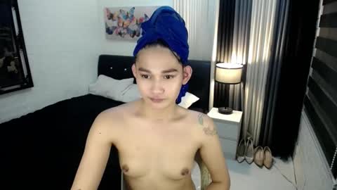 Snapshot of xtspetitehugecock chatting on December 2025 10:34:02 AM xtspetitehugecock online show from December 2025 10:34:02 AM