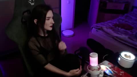 Snapshot of xunamora chatting on January 2026 05:04:01 PM Alice online show from January 2026 05:04:01 PM