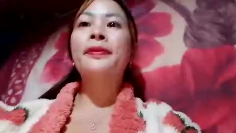 Snapshot of xuxulove00 chatting on December 2025 12:04:01 AM xuxulove00 online show from December 2025 12:04:01 AM