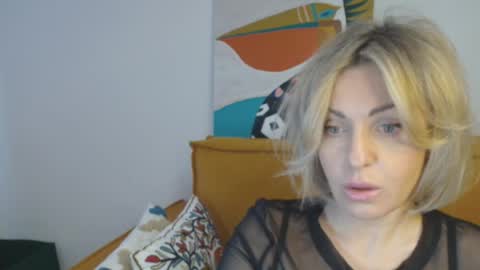 Snapshot of xvaleriax0 chatting on March 2026 01:02:01 PM xvaleriax0 online show from March 2026 01:02:01 PM