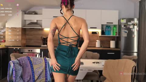 Snapshot of xwithy chatting on February 2026 11:48:01 AM FrancyStepmom and YStepson INTERESTED IN A GIRL-GIRL COLLABORATION TEXT ME HERE or INSTAGRAM online show from February 2026 11:48:01 AM