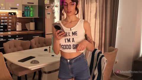 Snapshot of xwithy chatting on March 2026 12:43:01 PM FrancyStepmom and YStepson INTERESTED IN A GIRL-GIRL COLLABORATION TEXT ME HERE or INSTAGRAM online show from March 2026 12:43:01 PM