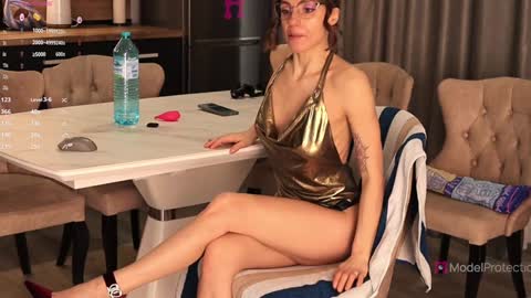 Snapshot of xwithy chatting on March 2026 12:54:02 PM FrancyStepmom and YStepson INTERESTED IN A GIRL-GIRL COLLABORATION TEXT ME HERE or INSTAGRAM online show from March 2026 12:54:02 PM