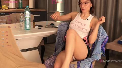 Snapshot of xwithy chatting on May 2026 03:40:02 PM FrancyStepmom and YStepson INTERESTED IN A GIRL-GIRL COLLABORATION TEXT ME HERE or INSTAGRAM online show from May 2026 03:40:02 PM