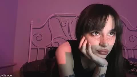 Lily online show from January 2026 07:49:02 PM