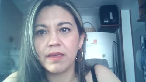 Snapshot of xxantonellaxxx chatting on September 2025 03:50:01 PM antonella online show from September 2025 03:50:01 PM