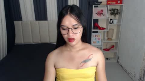 CHLOES ROOM online show from September 2025 05:24:01 PM