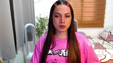 Snapshot of xxjulielovesyouxx chatting on January 2026 09:03:02 AM July online show from January 2026 09:03:02 AM