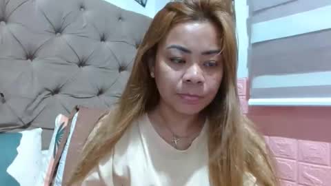 Snapshot of xxkryzelxx chatting on May 2026 04:47:01 PM Dhel online show from May 2026 04:47:01 PM