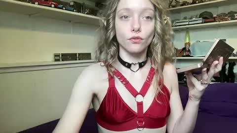 Snapshot of xxloveanastasia chatting on September 2025 05:02:01 PM LoveAnastasia online show from September 2025 05:02:01 PM