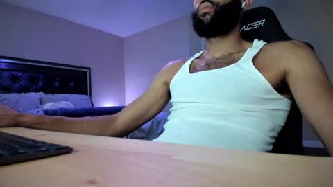 Snapshot of xxlrollingpapers chatting on September 2025 10:55:02 PM xxlrollingpapers online show from September 2025 10:55:02 PM