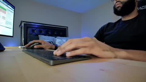 Snapshot of xxlrollingpapers chatting on September 2025 10:57:02 PM xxlrollingpapers online show from September 2025 10:57:02 PM