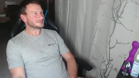 Snapshot of xxmettexx chatting on December 2024 09:31:02 PM xxmettexx online show from December 2024 09:31:02 PM