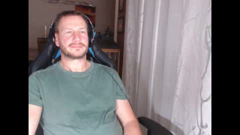 Snapshot of xxmettexx chatting on January 2025 09:25:02 PM xxmettexx online show from January 2025 09:25:02 PM