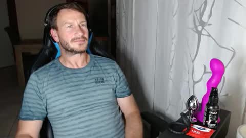 Snapshot of xxmettexx chatting on September 2025 08:22:01 PM xxmettexx online show from September 2025 08:22:01 PM