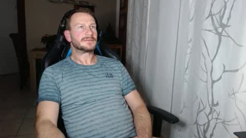 Snapshot of xxmettexx chatting on December 2025 09:54:02 PM xxmettexx online show from December 2025 09:54:02 PM