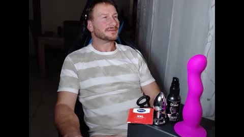 Snapshot of xxmettexx chatting on December 2025 10:59:02 PM xxmettexx online show from December 2025 10:59:02 PM