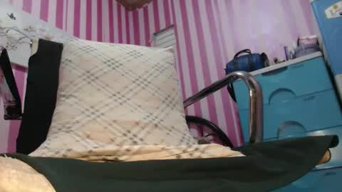xxrowenatastycockforyouxx online show from May 2026 01:44:02 AM
