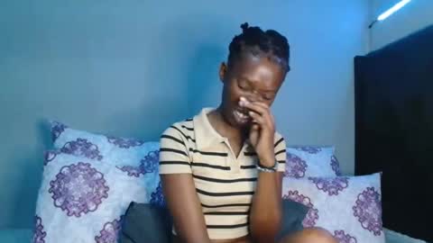 xxsexytalia28 online show from November 2025 06:52:01 PM