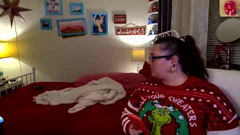 Snapshot of xxstrawberryjanexx chatting on December 2025 05:17:02 AM Strawberry Jane online show from December 2025 05:17:02 AM