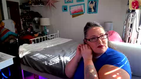 Snapshot of xxstrawberryjanexx chatting on January 2026 08:23:01 PM Strawberry Jane online show from January 2026 08:23:01 PM