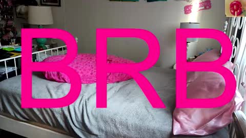 Snapshot of xxstrawberryjanexx chatting on February 2026 12:20:02 AM Strawberry Jane online show from February 2026 12:20:02 AM