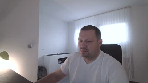 Eddi online show from December 2024 08:13:01 AM