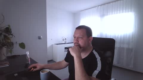 Eddi online show from January 2025 12:19:02 PM