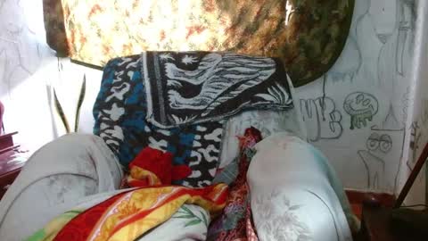   LILI  online show from February 2025 07:05:02 PM