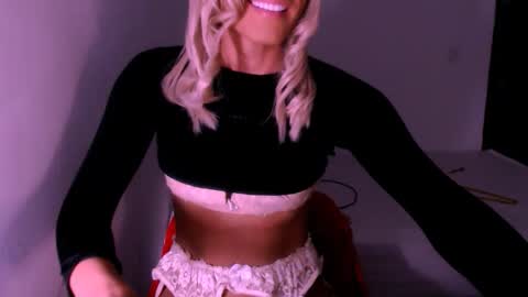 Snapshot of xxxanonymousloverxxx chatting on November 2025 03:50:01 AM Chiara online show from November 2025 03:50:01 AM