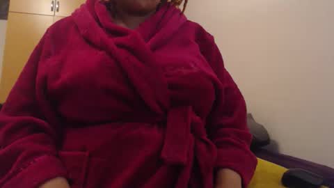 Ayanda online show from November 2025 03:18:02 PM