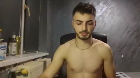 Snapshot of xxxdonpuiuuxxx chatting on January 2025 06:40:01 PM xxxdonpuiuuxxx online show from January 2025 06:40:01 PM