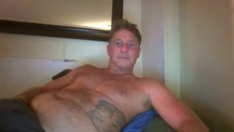 Snapshot of xxxelentdick chatting on July 2026 05:54:02 AM deeeeznutz online show from July 2026 05:54:02 AM