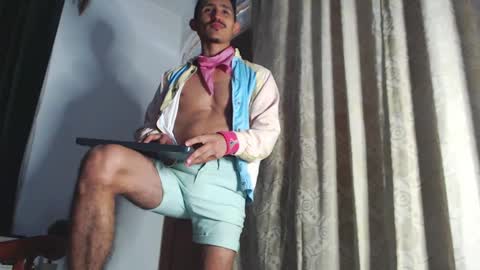 Snapshot of xxxhome_alonexxx chatting on February 2025 07:54:02 PM Kev online show from February 2025 07:54:02 PM