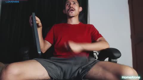 Snapshot of xxxhome_alonexxx chatting on March 2025 10:55:02 PM Kev online show from March 2025 10:55:02 PM