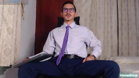 Snapshot of xxxhome_alonexxx chatting on September 2025 07:29:01 PM Kev online show from September 2025 07:29:01 PM