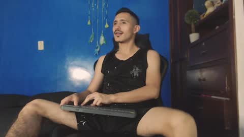 Snapshot of xxxhome_alonexxx chatting on November 2025 07:49:02 PM Kev online show from November 2025 07:49:02 PM