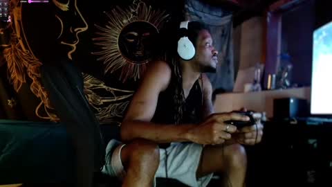 xxxjrstrokesxxx online show from March 2025 09:18:02 PM