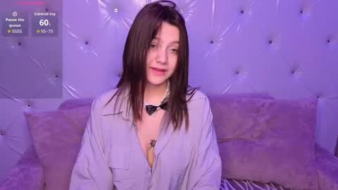 Snapshot of xxxnaughtyfoxxx chatting on April 2026 05:29:01 AM foxy online show from April 2026 05:29:01 AM
