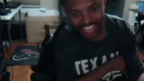 xxxonwheelz online show from April 2026 02:59:01 AM