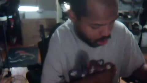 xxxonwheelz online show from May 2026 06:49:02 PM