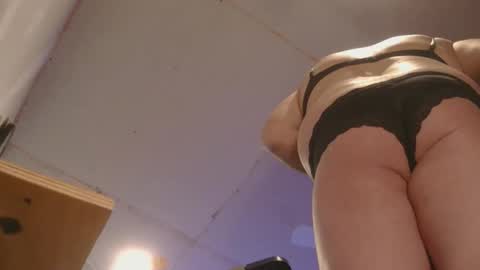 Snapshot of xzbib chatting on February 2026 12:18:01 AM Xzbib online show from February 2026 12:18:01 AM